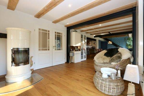 & Esszimmer mit Kamin