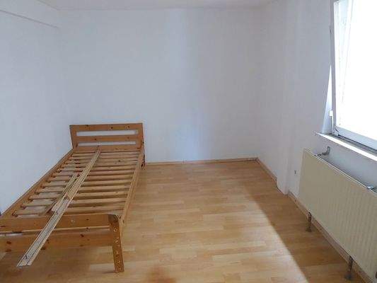 Schlafzimmer hinter Durchgangszimmer OG