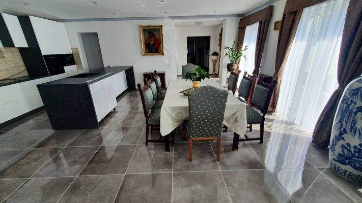 284416997_389917376516317_5668855208805457465_n.jp