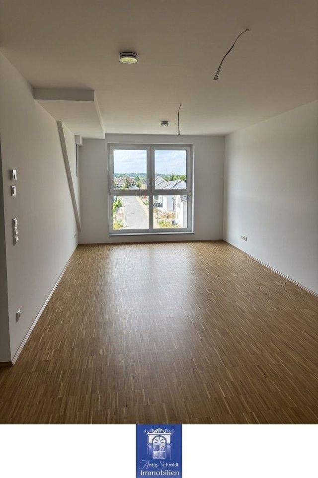 Himmlisch wohnen unterm Dach! Erstbezug mit Fußbodenheizung, EBK, Vinyl, Lift! - Foto 1