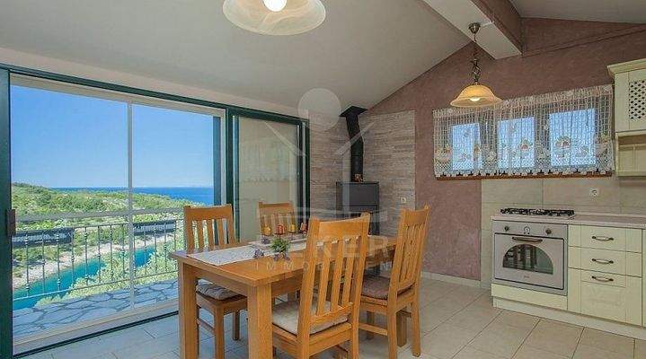 Ein unbezahlbarer Meerblick bietet sich Ihnen