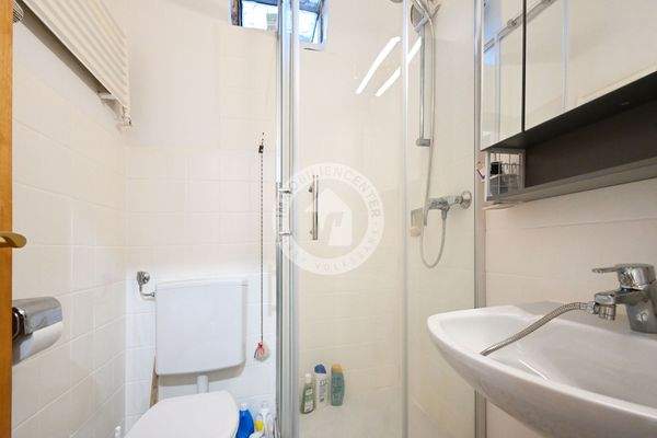 1. OG links Badezimmer