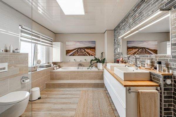 Badezimmer 2.OG Ansicht 1