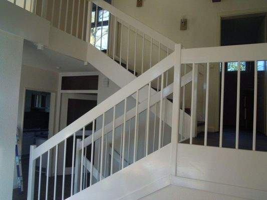 Treppe Salon Zugänge Küche Bad