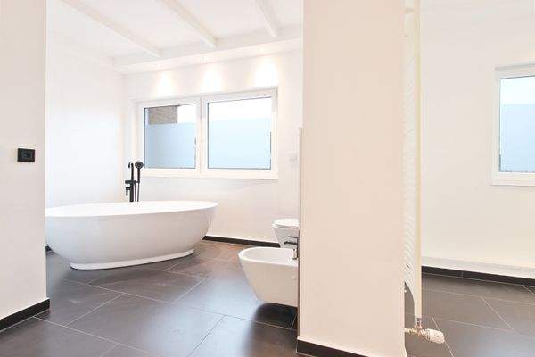 Badezimmer/ Ankleidezimmer