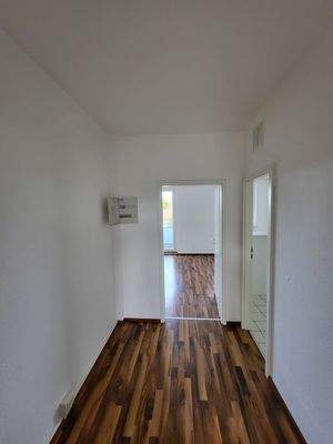 Helle Wohnung mit Balkon