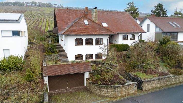 Titel Südansicht mit Garage