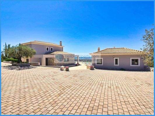 bdb10b47793b4bd9a71b4e2fa70e99e4-original